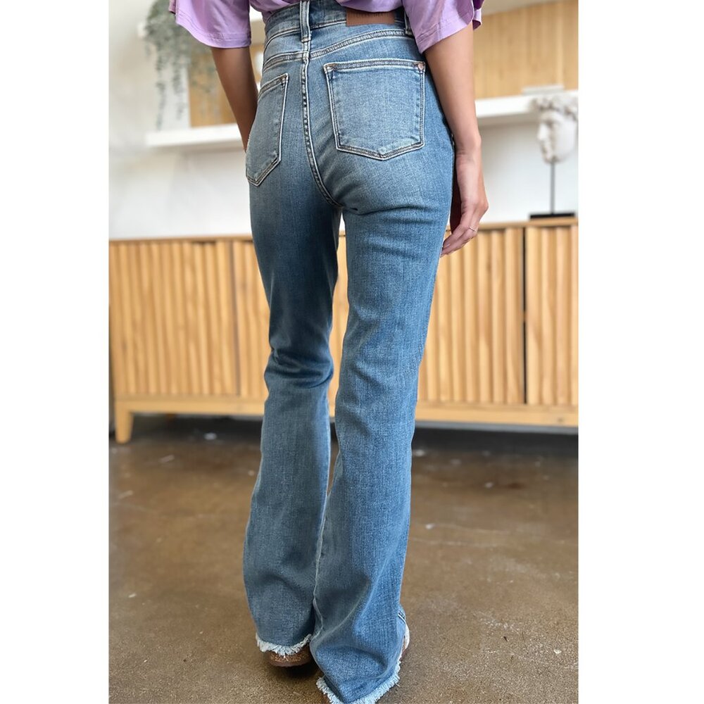 NWT Judy Blue Distressed Raw Hem Bootcut Jeans, Plus Size + Regular, Stretchy - Picture 3 of 7